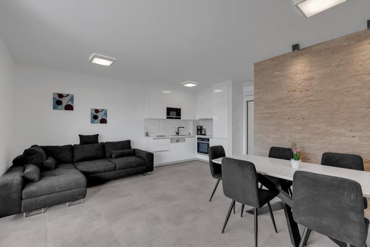 Luxury Apartment Adriasun Free Beach Parking Makarska Buitenkant foto
